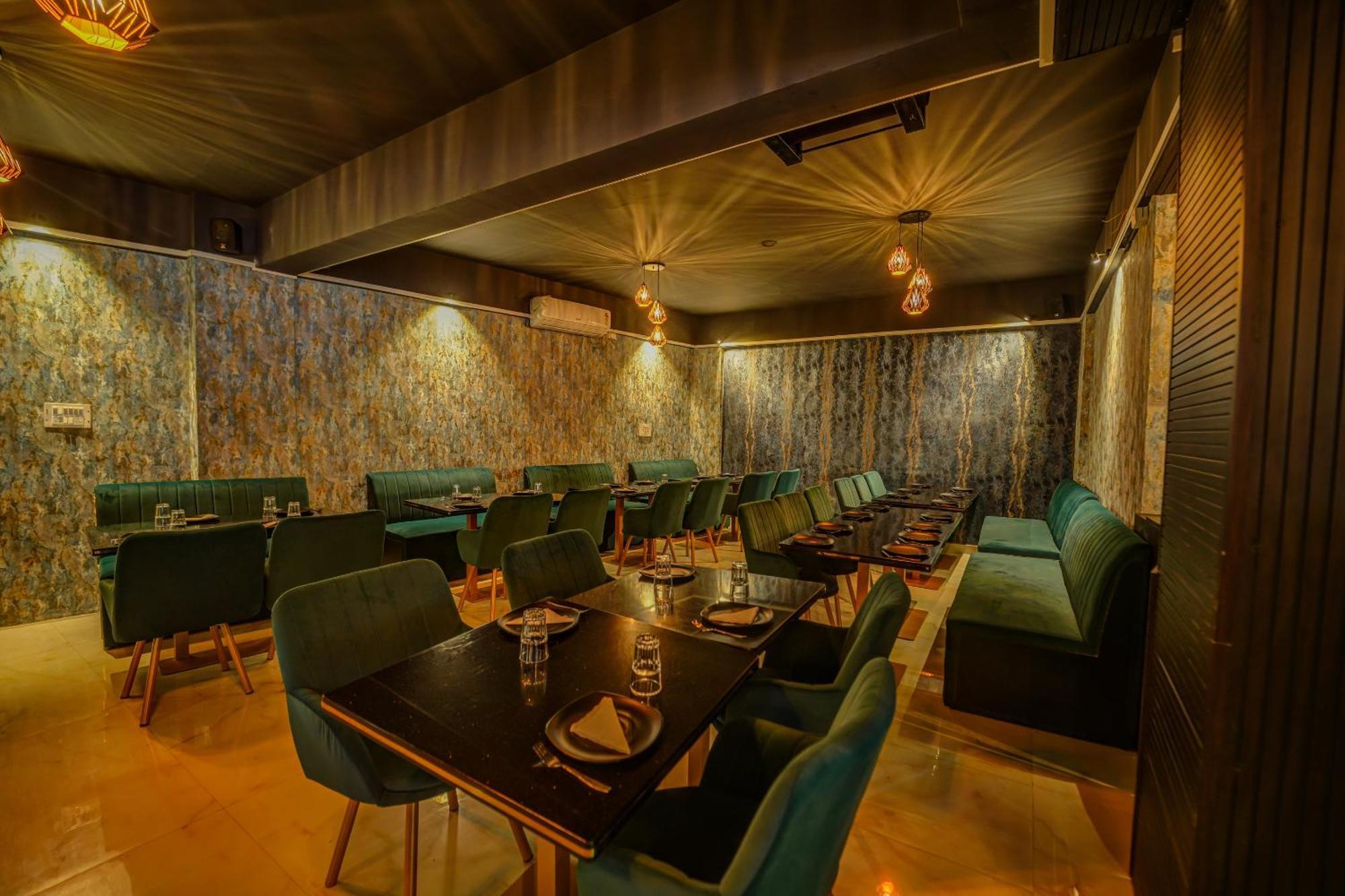 The Emerald Inn Bangalore Exterior foto
